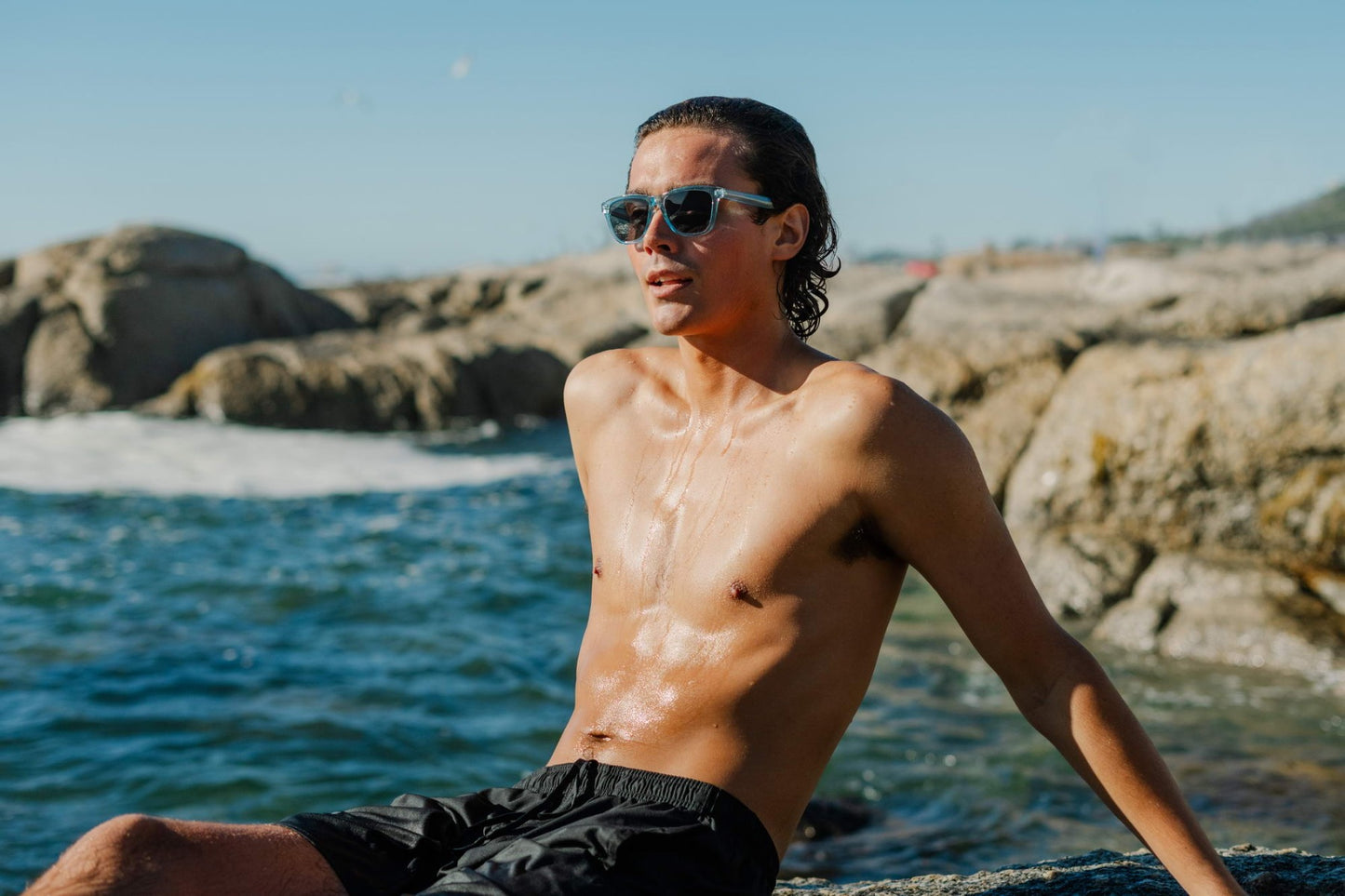 Trendy Blue Color Frame Wayfarer Sunglasses