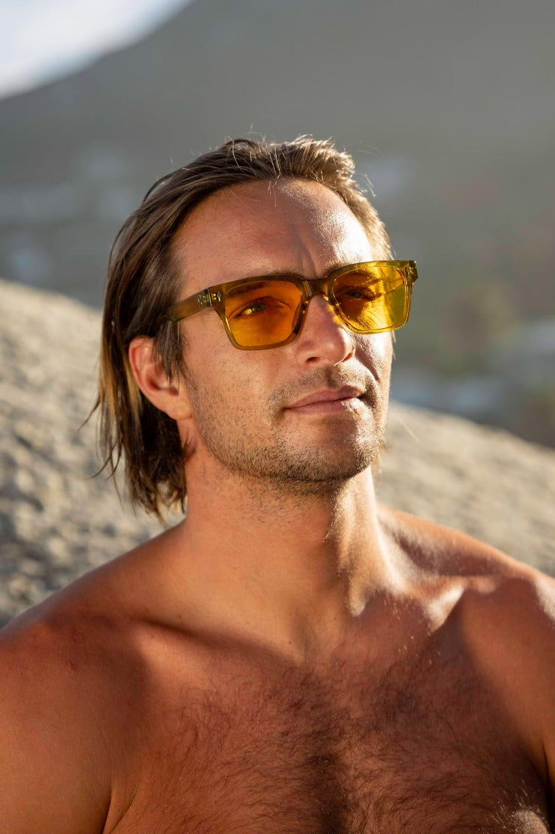 Stylish Yellow Transparent Wayfarer Sunglasses