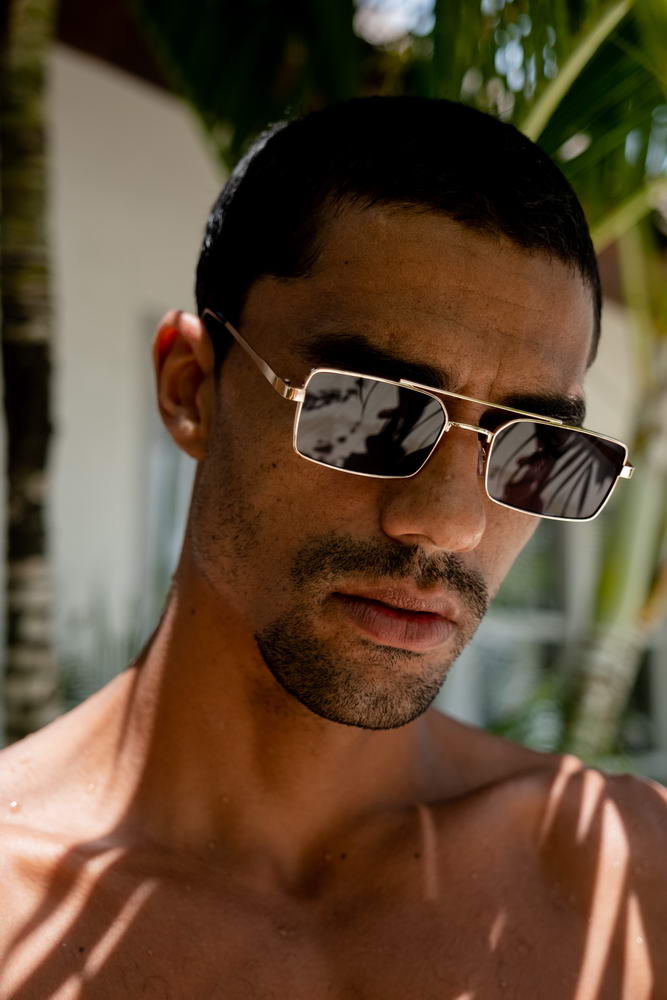 Square Sliver Frame Black Aviator Sunglasses